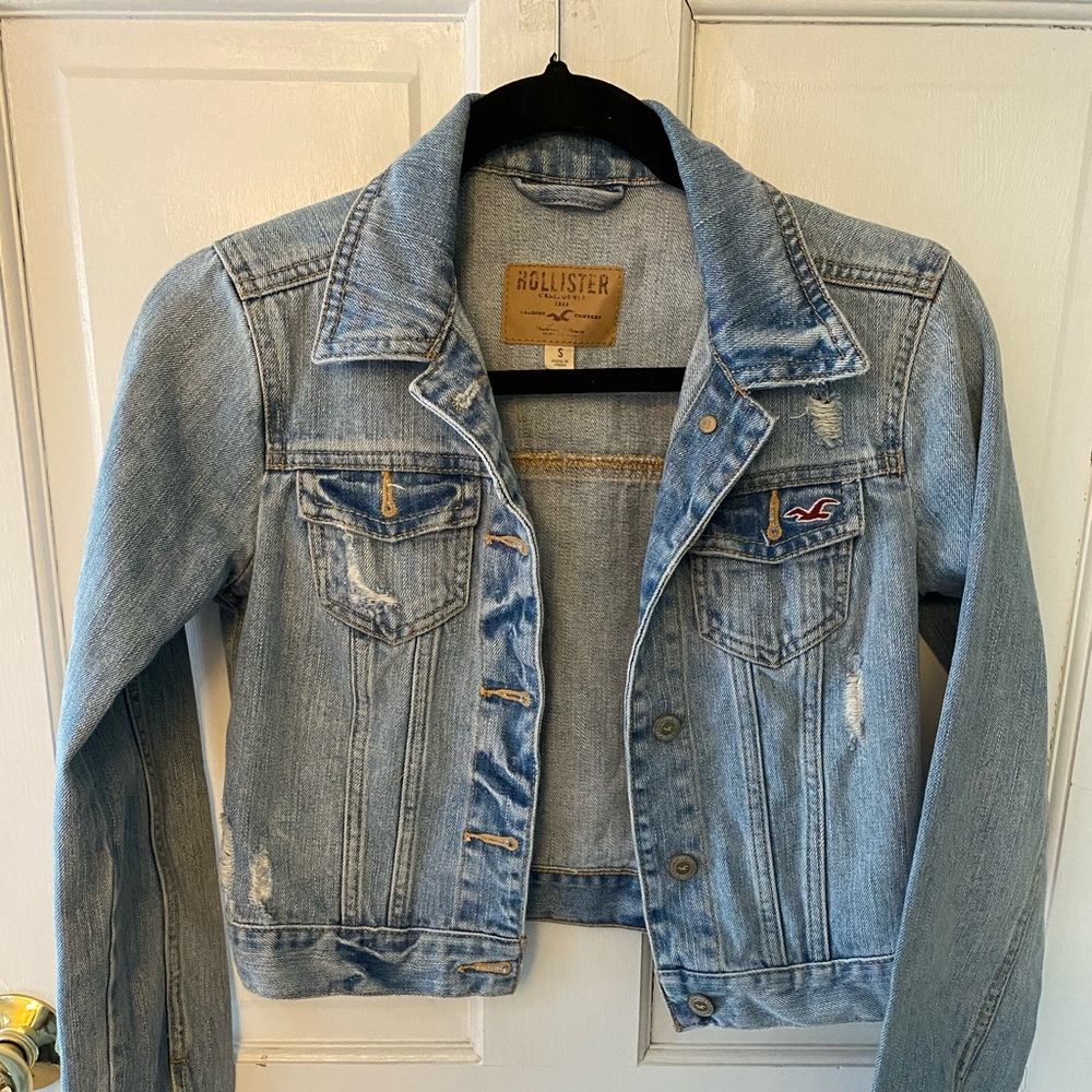 American Eagle Cropped Jean Jacket